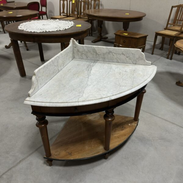 Pół okrągły stolik konsolowy