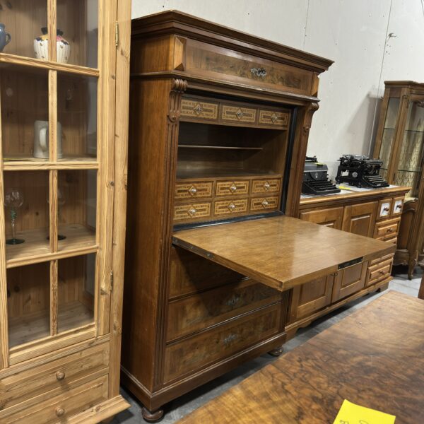Sekretarz drewniany
